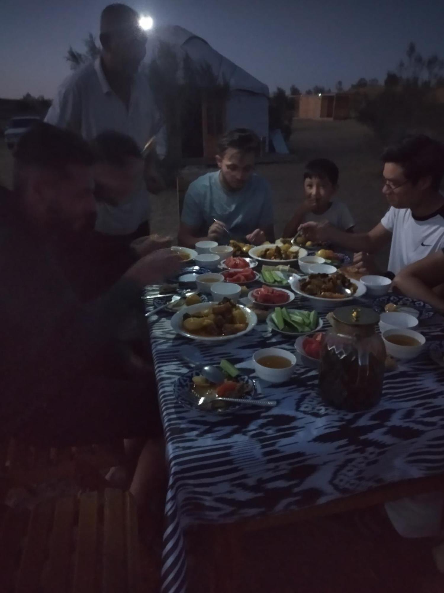 Authentic Uzbek Yurt Camp Eco-Friendly Hotel Nurota Luaran gambar