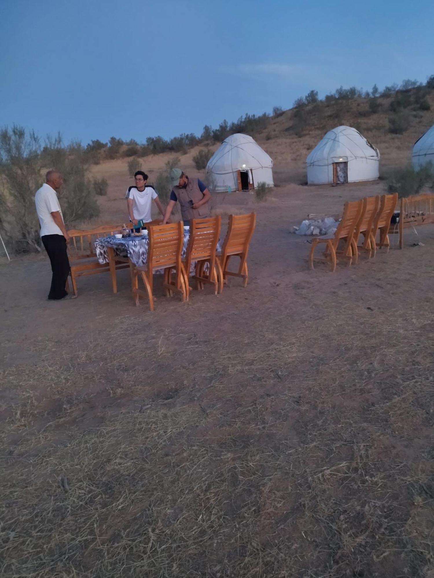 Authentic Uzbek Yurt Camp Eco-Friendly Hotel Nurota Luaran gambar