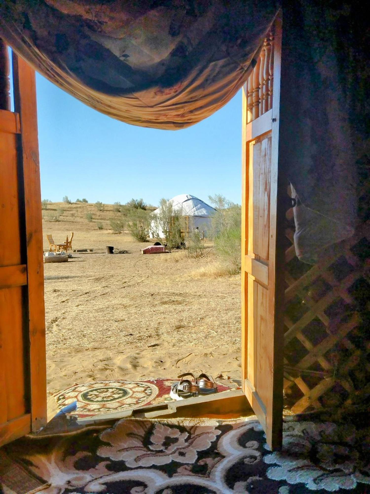 Authentic Uzbek Yurt Camp Eco-Friendly Hotel Nurota Luaran gambar